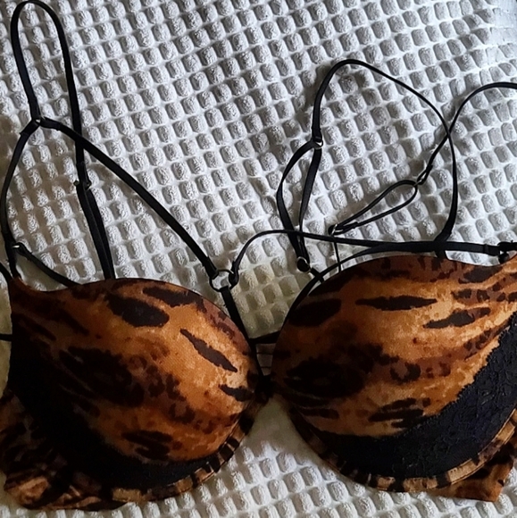 ⚡2/$25-Purrrrrrrr....strappy bra - Picture 2 of 8